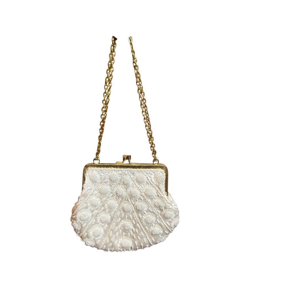 Vintage Hand Made in Hong Kong White Beaded Chain Evening Bag